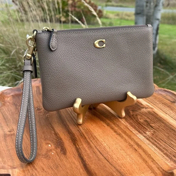 Coach Essentials Wristlet Stone Pebble Leather CH818, NWT - Picture 3 of 13